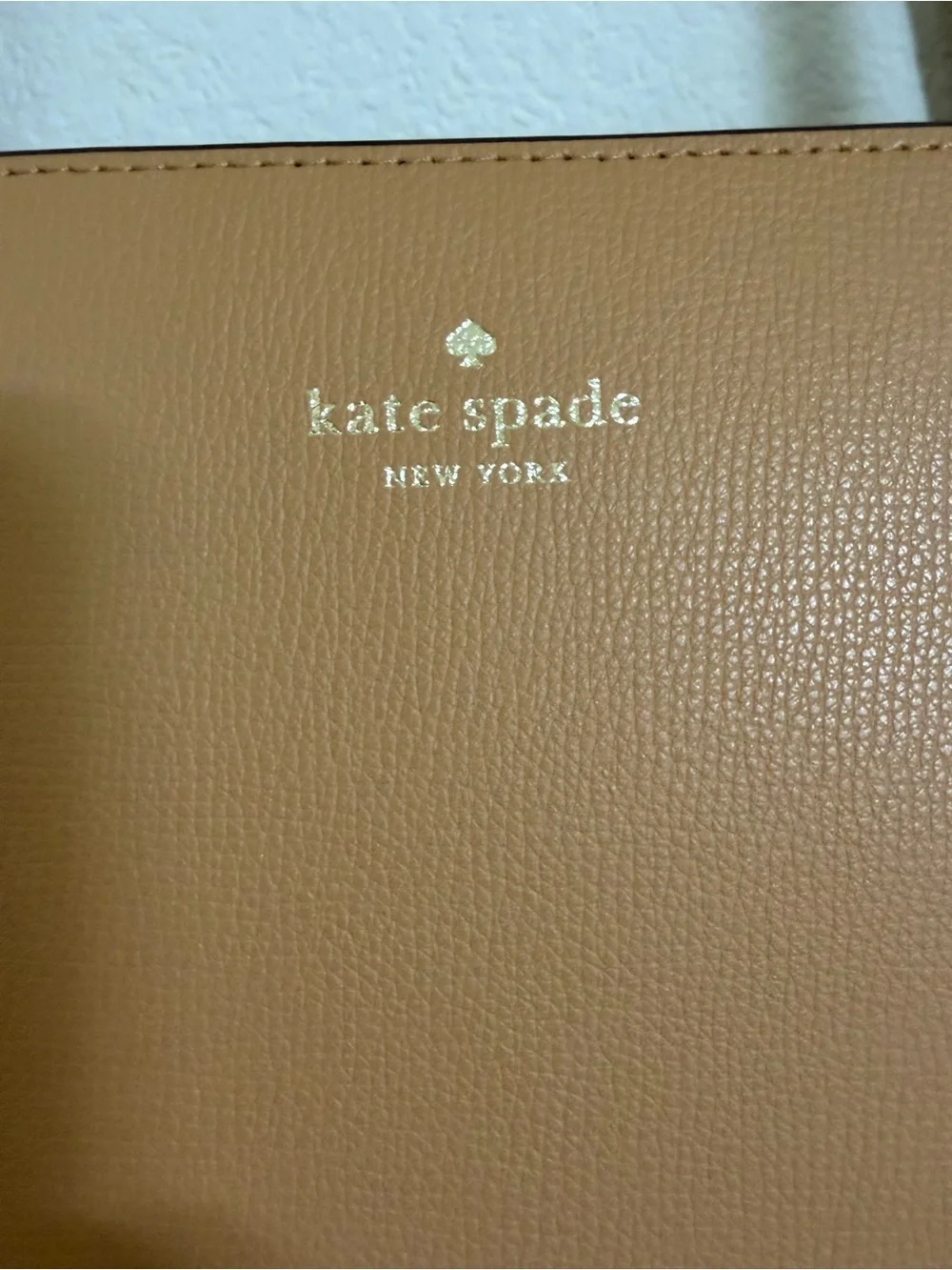✨ NWT Kate Spade Cara Refined Grain Leather Large Tote with Luggage Tag Accent ✨